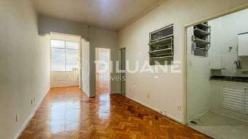 excelente apartamento com excelente localização 1 uma quadra da praia - CPAP10493