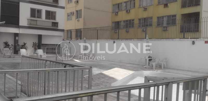 Conheça piscinaarea. do imóvel - Excelente apartamento, sala com 02 dormitórios, com uma suíte, cozinha vaga de garagem na escritura, infraestrutura completa - CPAP20637 - 22 piscinaarea. - 22