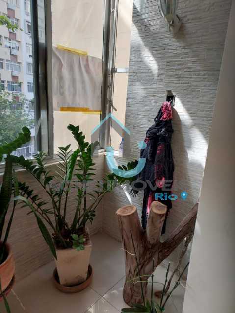 823b1f25-81da-4cab-bfb0-f394e1 - 6