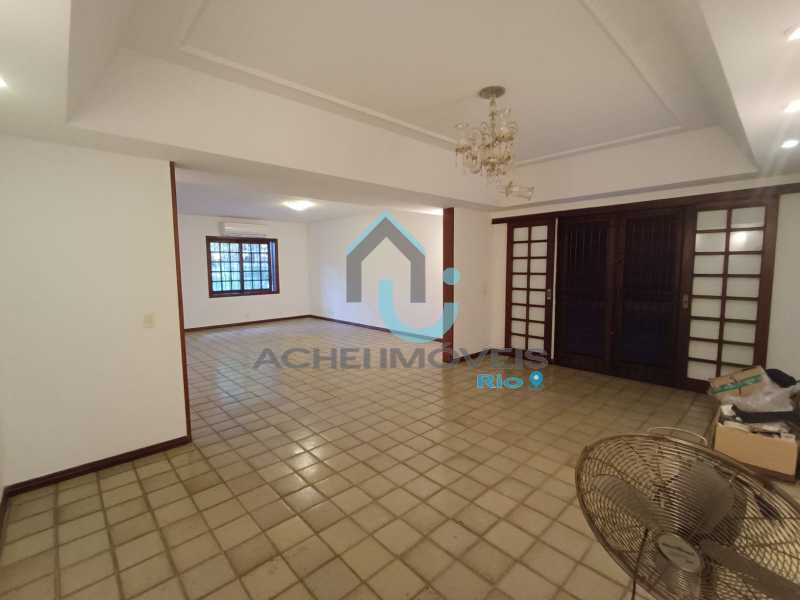 3ad3ac43-09d5-47e9-bb19-be4495 - 4