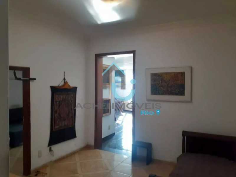 2bc69a78-7c6d-4efd-9095-77849a - 12