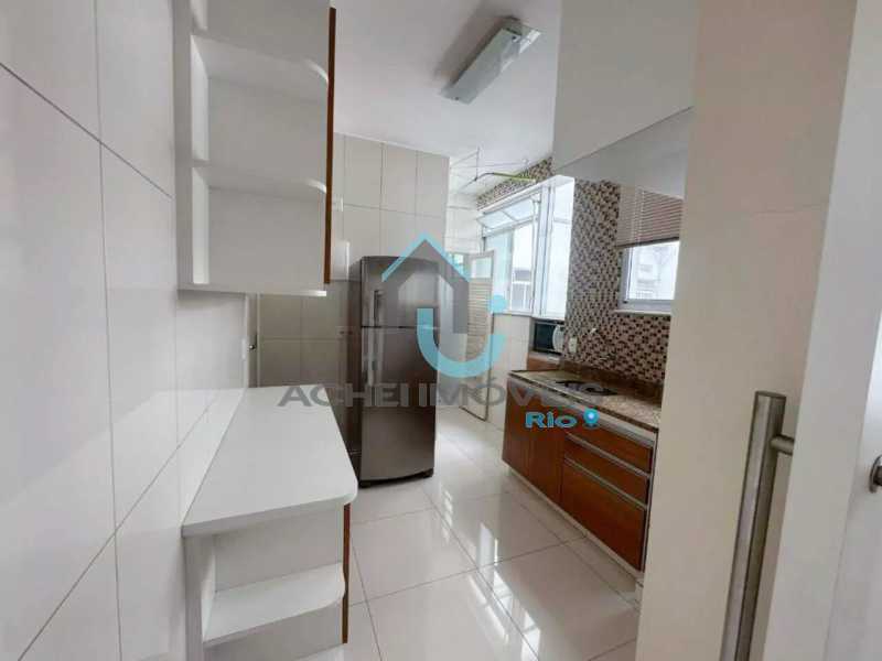 d6f70a93-c46a-48c4-bb3d-e2b0d0 - 5