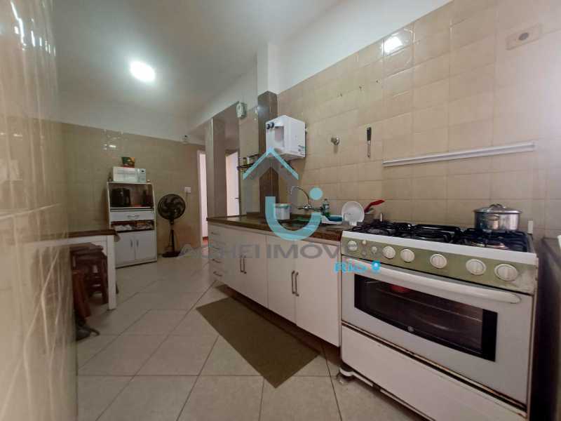 2cbc71b4-1922-4b8c-bb04-77ac2f - 26