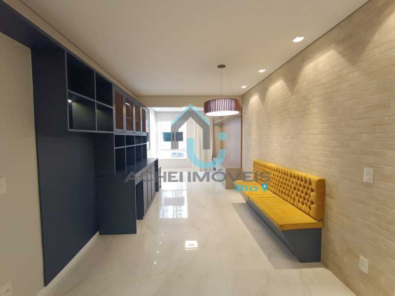 c1297be6-09bd-4c49-8e56-c2b176 - 5