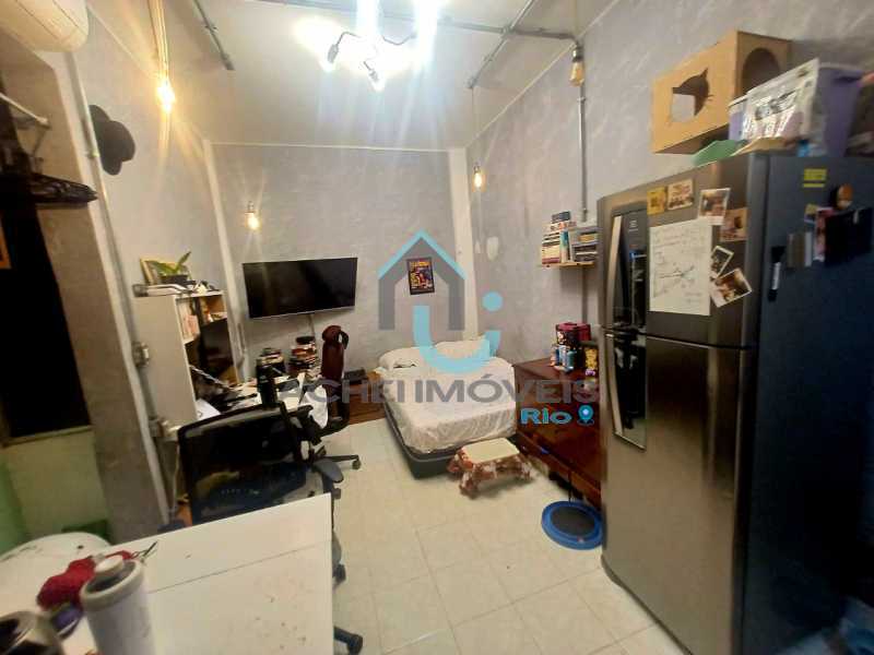 8ec9a164-5f92-40b5-8b35-8de040 - 22