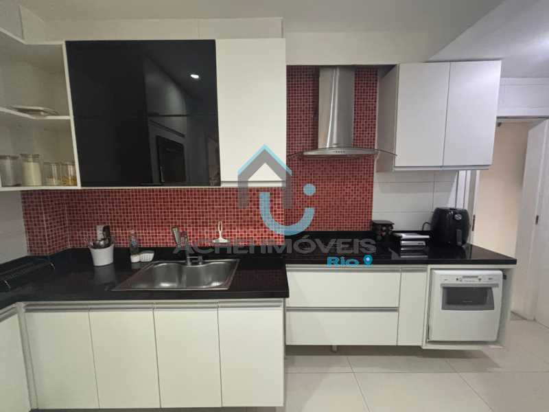 8083d9b9-e79a-48ac-b352-c01d33 - 8