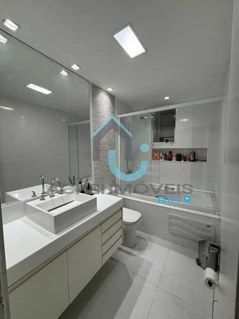 2dc3a848-77b8-4335-b425-9ff35e - 16