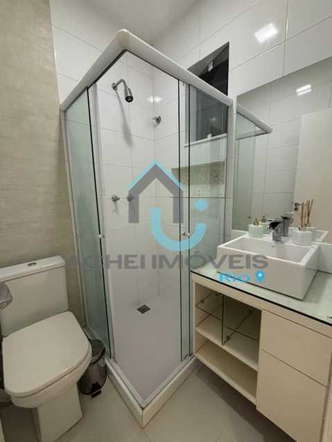 43f272c2-b26a-44c1-809d-d2831a - 18