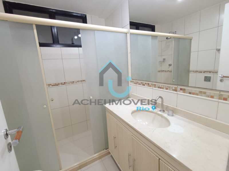 8efb42b1-8190-4116-adb5-07ac54 - 24