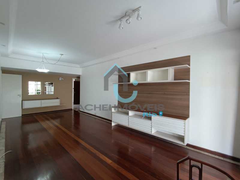 8c18e46b-7bbe-4604-a623-e75669 - 5