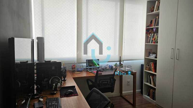 0852c440-7f39-4765-b0a6-bca5b7 - 24