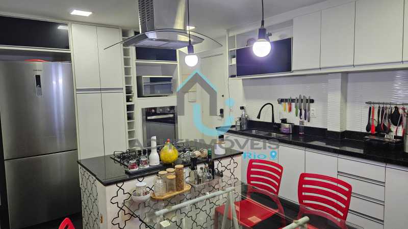 86fbdd8a-15c5-4eb0-ad0c-b0d0b8 - 11