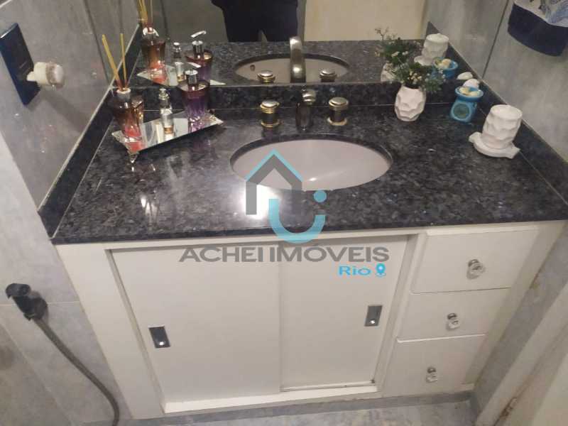 0c15489f-e2bb-4d0a-b063-246e9c - 18