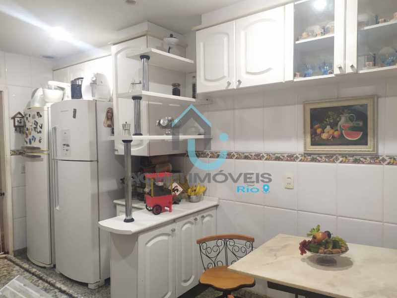 a762abfe-df53-4bc3-a0fd-43251c - 16