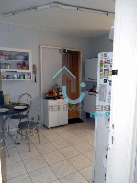 7e196ddc-b3bb-46e4-9d8c-5cf9de - 18