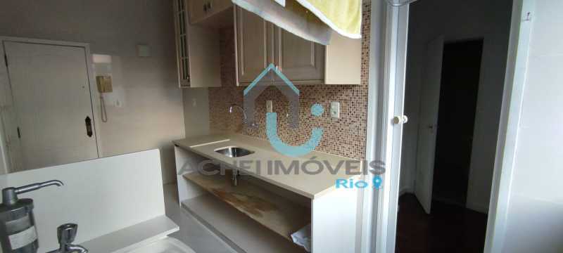 d148d29d-36cc-4f77-93c4-d334f8 - 9