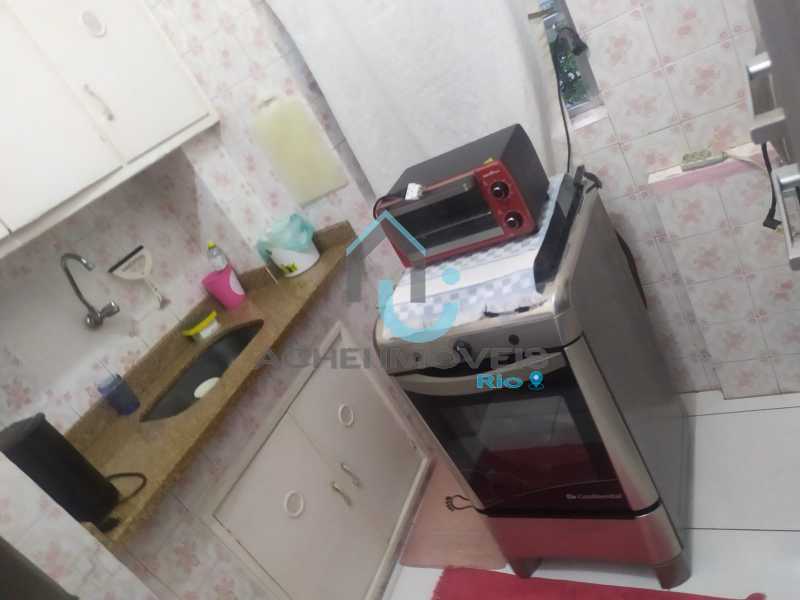 887b4b24-c2aa-4825-bb7a-64968f - 14