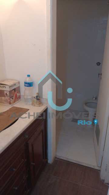 Conheça lavabo e banheiro social. do imóvel - Excelente apartamento de 3 quartos com vaga na escritura. - AIAP30225 - 16 lavabo e banheiro social. - 16