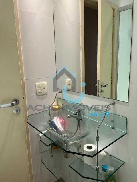 78e23a72-e1a2-406d-ae27-fbfbb7 - 23