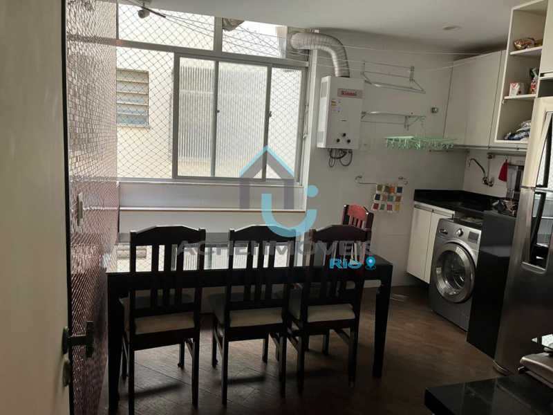 5917b25b-ddcf-4481-a808-881047 - 14