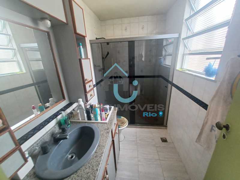 18cf6149-6d7a-4305-8a37-57b9ce - 29