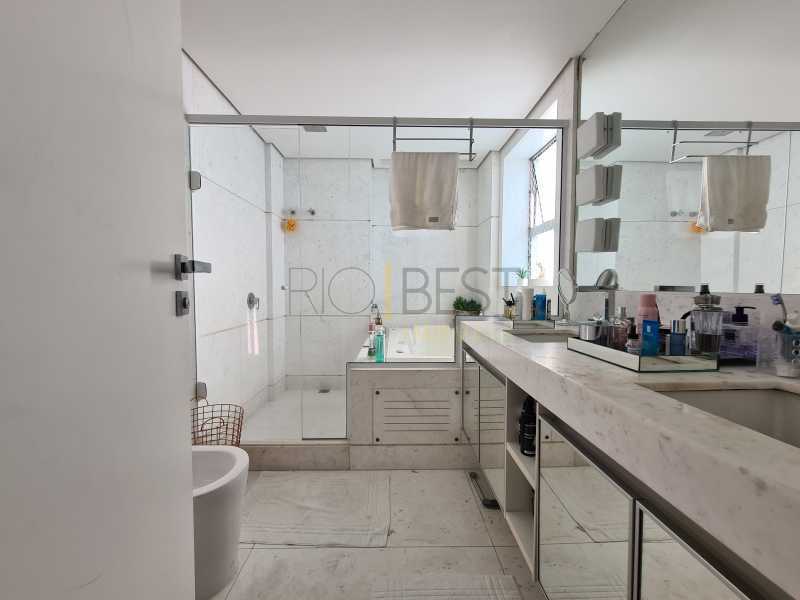Conheça 20220411_161023 do imóvel - Barra Peninsula FontVieille expetacular apartamento 4 suites - BTAP40054 - 15 20220411_161023 - 15