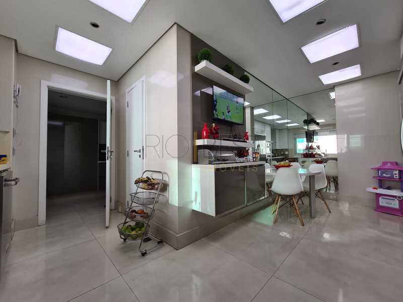 Conheça 20220411_161414 do imóvel - Barra Peninsula FontVieille expetacular apartamento 4 suites - BTAP40054 - 20 20220411_161414 - 20