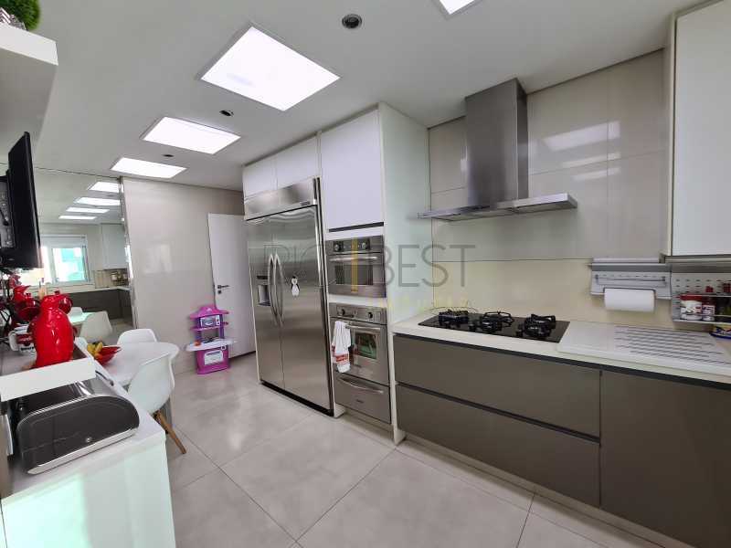 Conheça 20220411_161426 do imóvel - Barra Peninsula FontVieille expetacular apartamento 4 suites - BTAP40054 - 21 20220411_161426 - 21