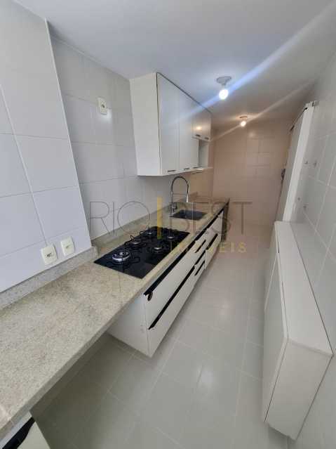 03f219b7-6af1-4f82-bfd5-dd632b - 12