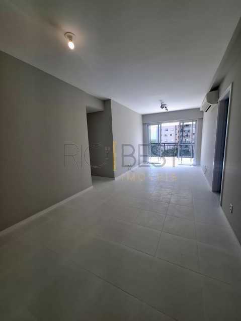 7bc17a2d-1978-4152-81fa-0d1598 - 18