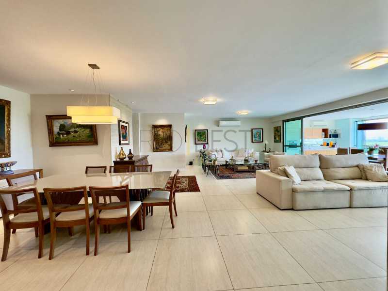 Conheça 17fa1a12-91d8-4944-a097-90ef06 do imóvel - Barra Península- Saint Barth 4 suites Lindo apartamento com vista espetacular para Lagoa. - BTAP40102 - 4 17fa1a12-91d8-4944-a097-90ef06 - 4
