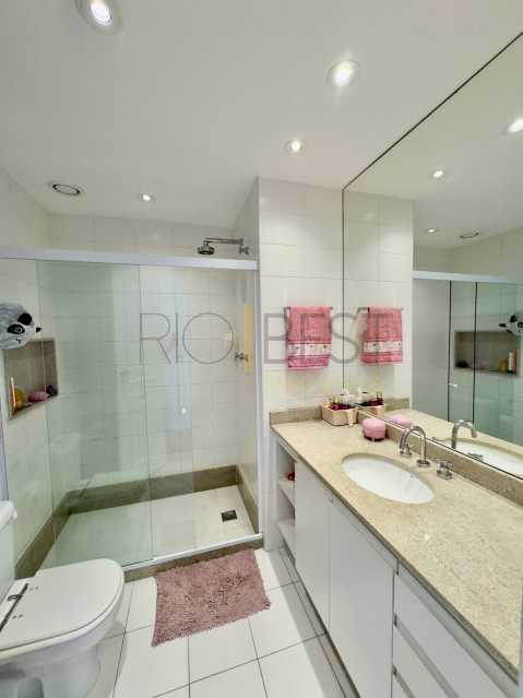 Conheça 50780547-d845-47a8-afc4-3a0290 do imóvel - Barra Península- Saint Barth 4 suites Lindo apartamento com vista espetacular para Lagoa. - BTAP40102 - 21 50780547-d845-47a8-afc4-3a0290 - 21