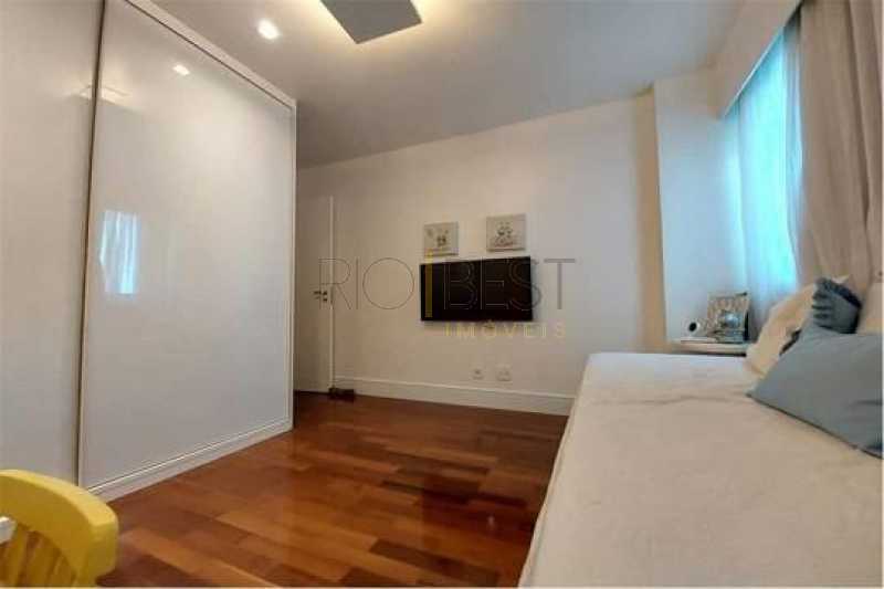 Conheça beca9d8c-3780-46d0-b3e3-a9a546 do imóvel - Barra Peninsula Green Lake 4 quartos ( 3 + 1 dep revertida com janela) lindo apartamento reformado - BTAP40104 - 27 beca9d8c-3780-46d0-b3e3-a9a546 - 27