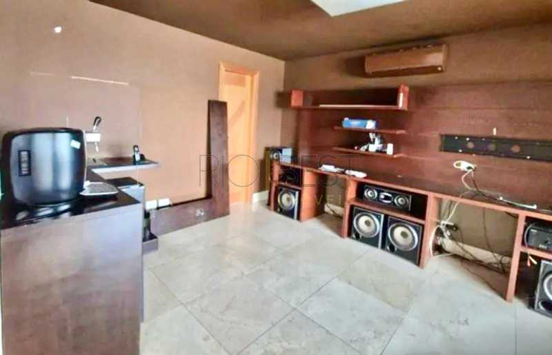 Conheça 7cabd697-68f7-4078-b039-fb0454 do imóvel - Barra Peninsula Bernini 4 suites 415m espetacular apartamento mobiliado com vista aberta - BTAP40107 - 10 7cabd697-68f7-4078-b039-fb0454 - 10