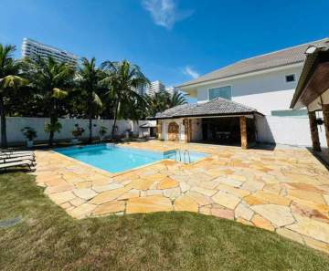 Imperdível - BARRA- CRYSTAL LAKE Maravilhosa casa duplex com amplo terreno 4 suites - BTCN50004