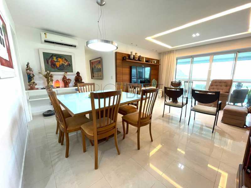 Conheça d52bd410-f774-4b00-b004-6216ce do imóvel - Barra Peninsula St Martin 4 suites sol da manha lindo apartamento reformado - BTAP40108 - 4 d52bd410-f774-4b00-b004-6216ce - 4