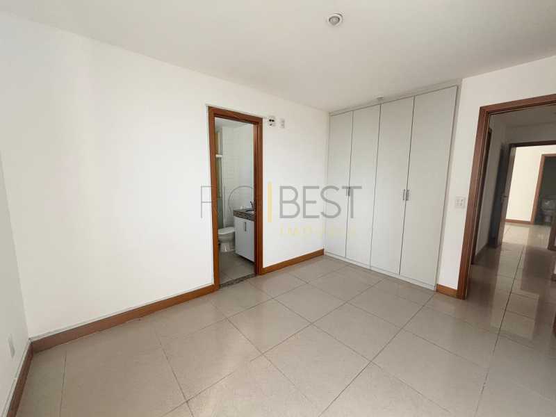 Conheça 7b3cfeb5-b0bf-4584-9036-a261a2 do imóvel - Barra Peninsula Via Privilegie 4 suites andar alto expetacular vista lagoa praia sol da manha 256m² - BTAP40113 - 14 7b3cfeb5-b0bf-4584-9036-a261a2 - 14