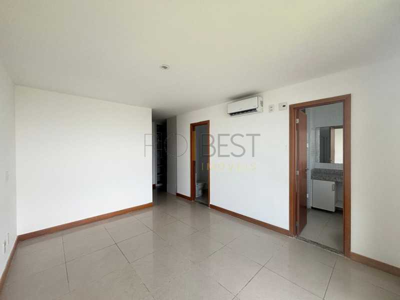 Conheça 75deece7-3ba3-41d0-b1bc-a43c47 do imóvel - Barra Peninsula Via Privilegie 4 suites andar alto expetacular vista lagoa praia sol da manha 256m² - BTAP40113 - 16 75deece7-3ba3-41d0-b1bc-a43c47 - 16