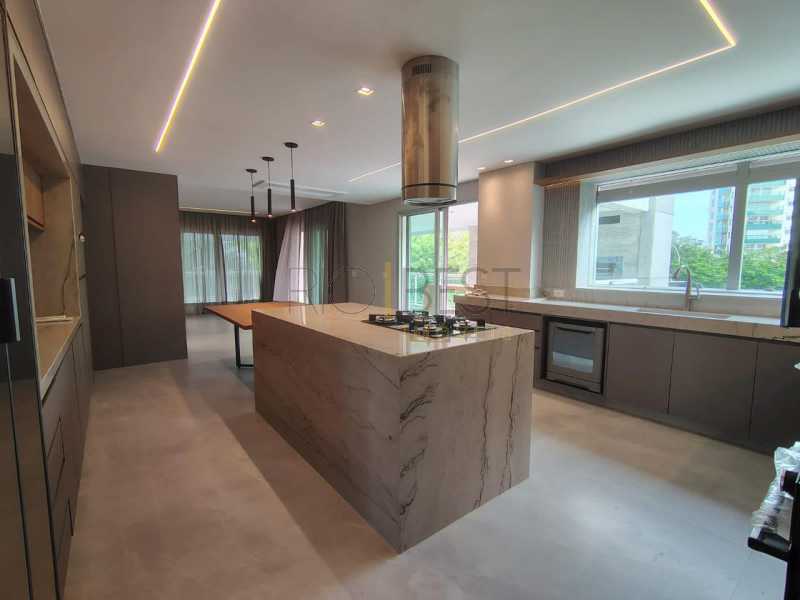 Conheça 2ace4723-b63f-4e1c-be2d-f059e2 do imóvel - Barra Peninsula FontVieille 4 suites espetacular apartamento totalmente reformado fino acabamento e bom gosto - BTAP40120 - 1 2ace4723-b63f-4e1c-be2d-f059e2 - 1