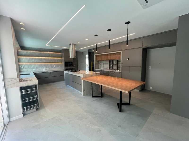 Conheça 6a824588-c192-493a-86a2-e1b266 do imóvel - Barra Peninsula FontVieille 4 suites espetacular apartamento totalmente reformado fino acabamento e bom gosto - BTAP40120 - 2 6a824588-c192-493a-86a2-e1b266 - 2