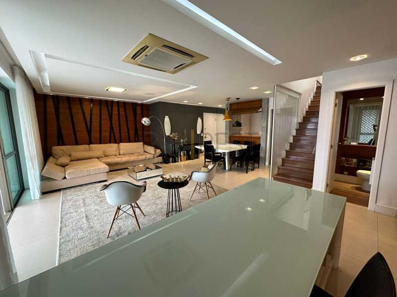 Conheça 5bd16692-5fc4-4d29-942a-926a31 do imóvel - Barra Peninsula Atmosfera cobertura 4 suites totalmente mobiliada em fino acabamento - BTCO40013 - 2 5bd16692-5fc4-4d29-942a-926a31 - 2