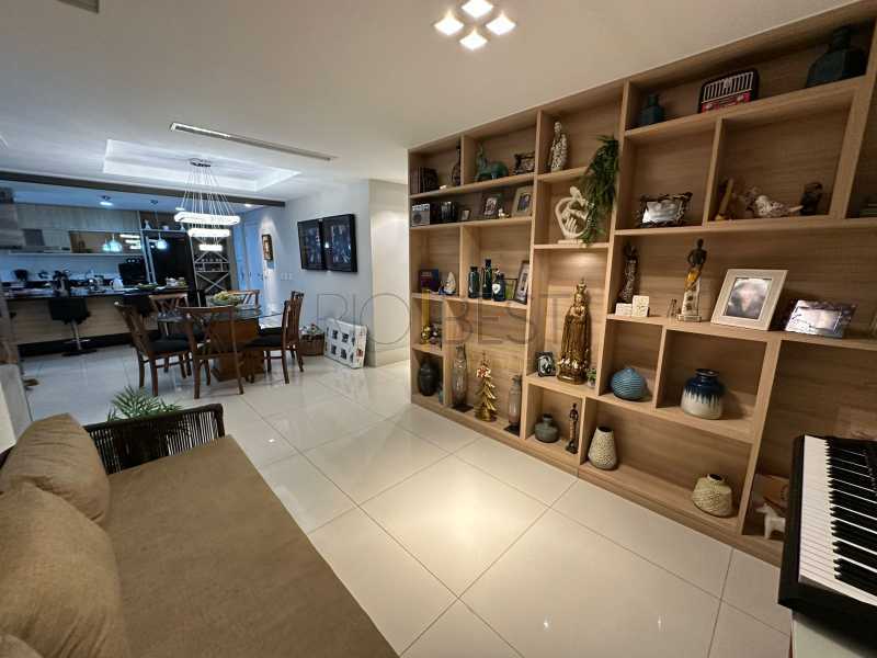 Conheça aa7f0de9-8b4d-4692-8215-9e7ec0 do imóvel - Barra Peninsula Soul 4 suites todo mobiliado lindo apartamento reformado - BTAP40129 - 12 aa7f0de9-8b4d-4692-8215-9e7ec0 - 12