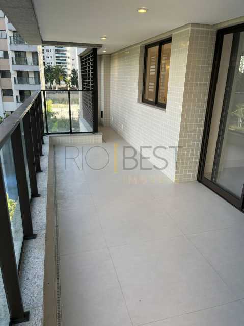 2e4d3a9f-2bd5-4f3a-8b7d-b63db3 - 1