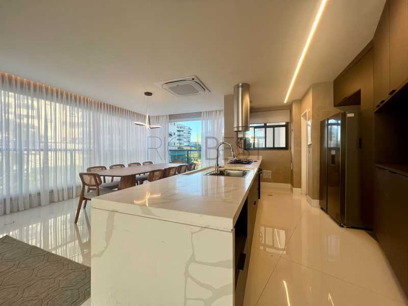 Conheça 97c44649-7e47-471c-bac3-73efbe do imóvel - Barra Praia Condominio La Playa lindo 4 quartos sendo 2 suites - BTAP40132 - 10 97c44649-7e47-471c-bac3-73efbe - 10