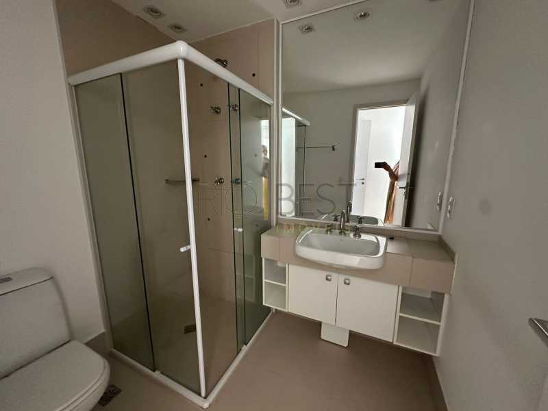 c18cd3ee-200d-4fa6-b8b4-cef4e1 - 22