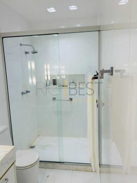 0d70456b-35da-40ad-ad31-400fcd - 10