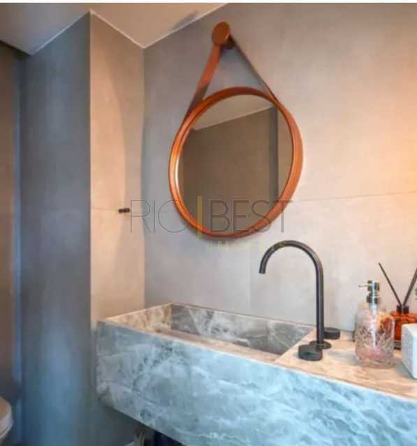 a8c967ed-2a11-4a0a-b29d-3f72b6 - 19