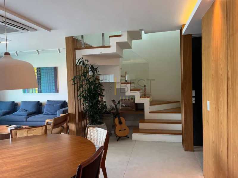 1fa0be71-7c2f-4672-ad73-c94904 - 8