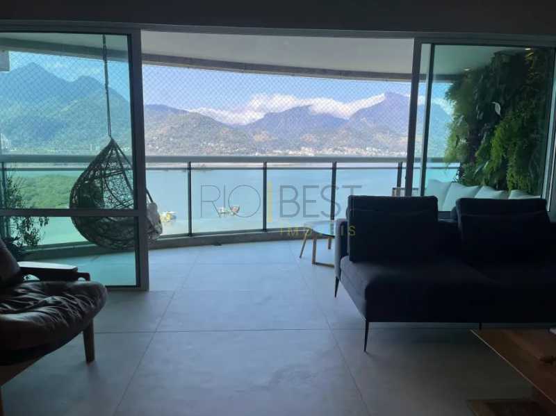 14826cdd-777b-4530-8a3c-300049 - 1