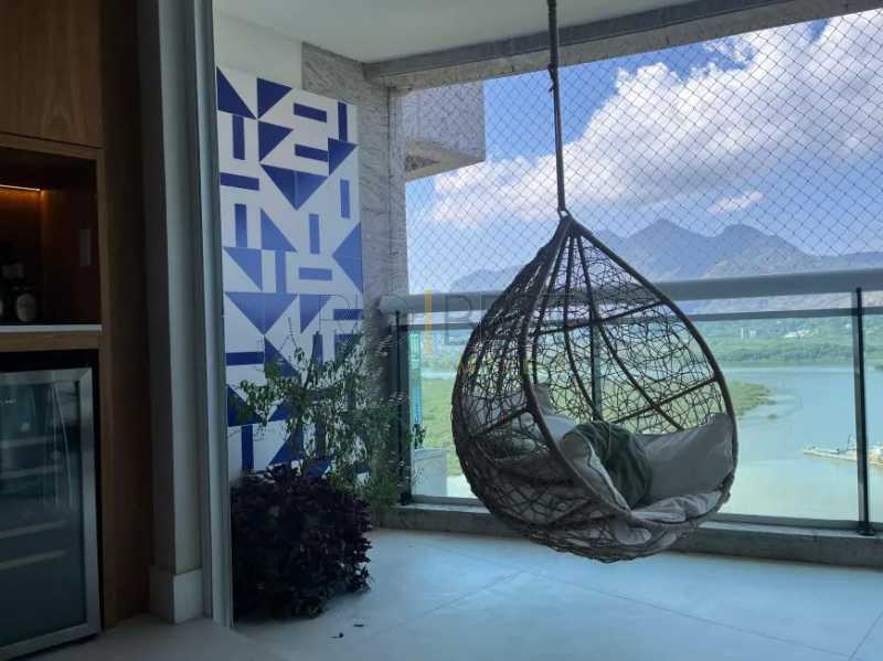 cda63db1-757e-4002-8c8d-0ae377 - 3